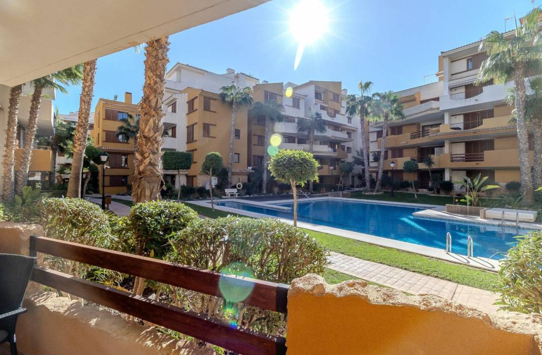 Resale - Apartment - Orihuela Costa - Punta Prima