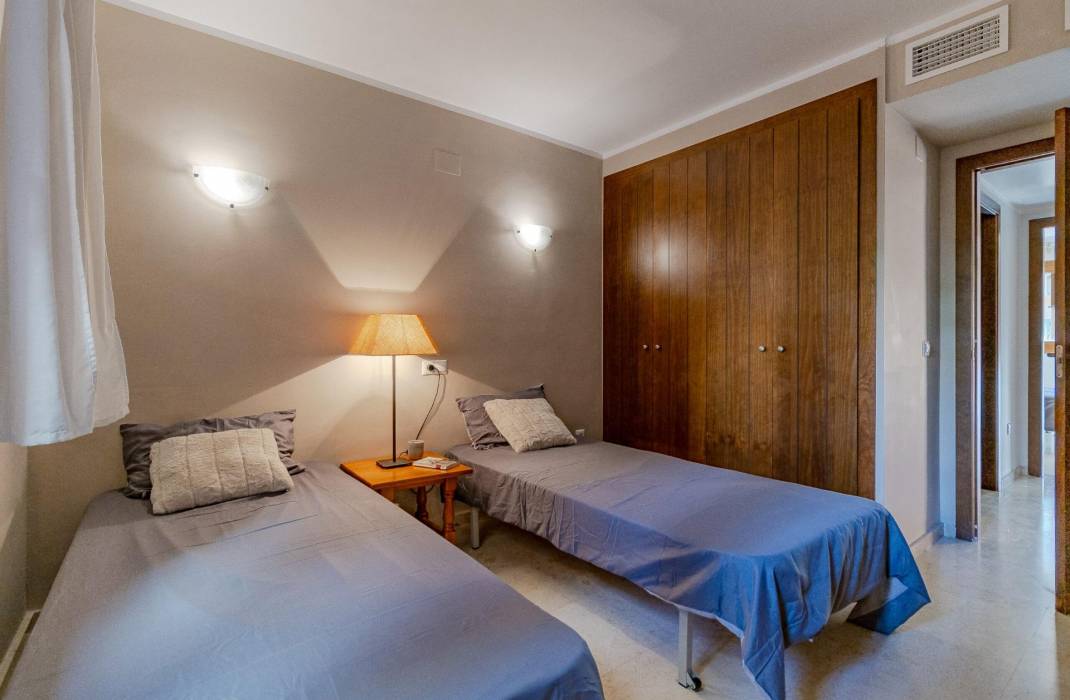 Resale - Apartment - Orihuela Costa - Punta Prima