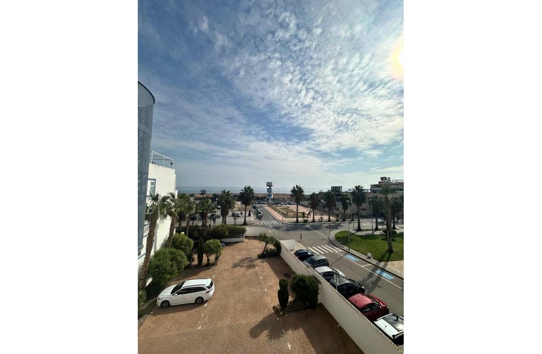 Resale - Apartment - Orihuela Costa - Punta Prima