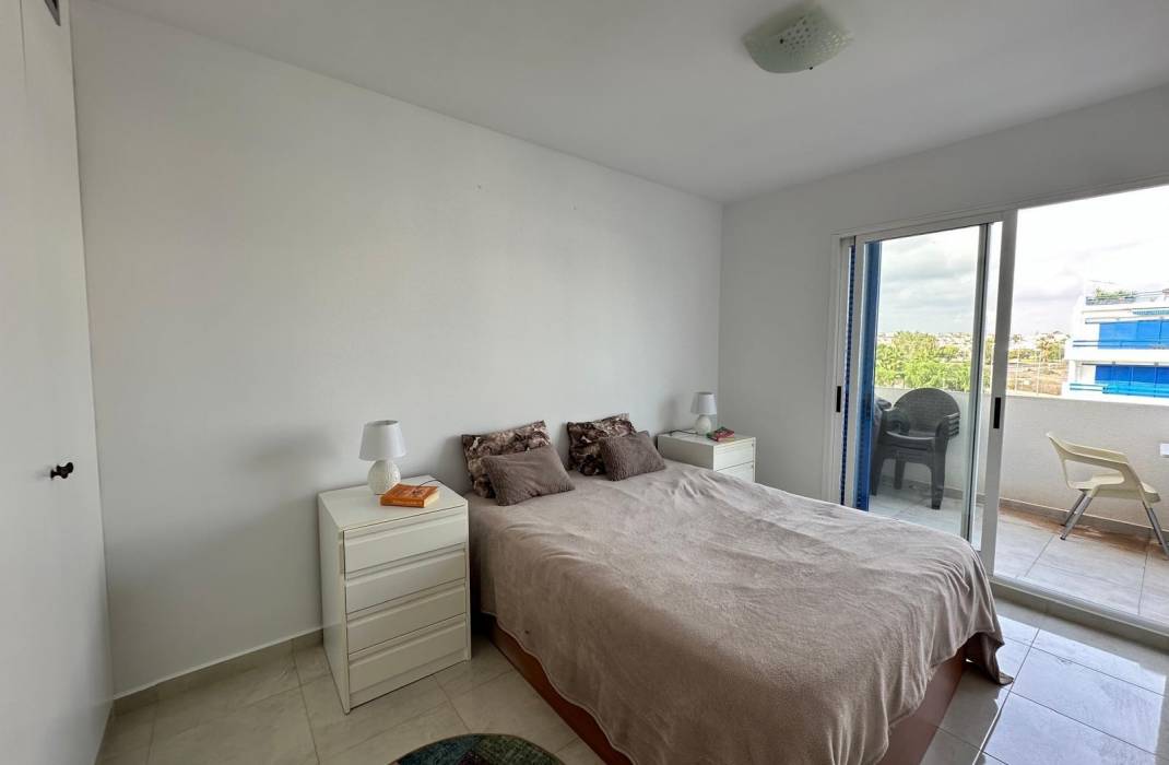 Resale - Apartment - Orihuela Costa - Punta Prima