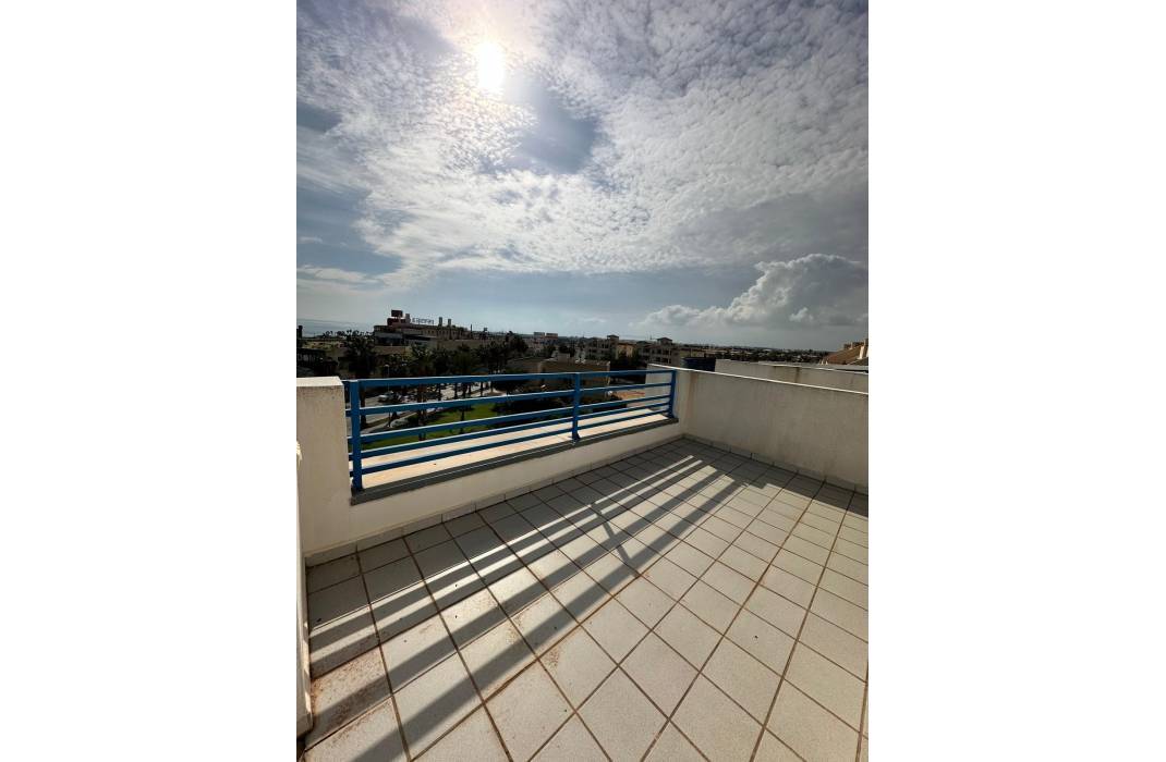 Resale - Apartment - Orihuela Costa - Punta Prima