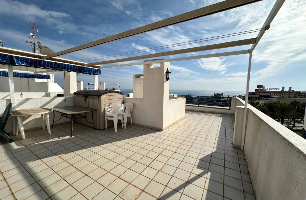 Resale - Apartment - Orihuela Costa - Punta Prima