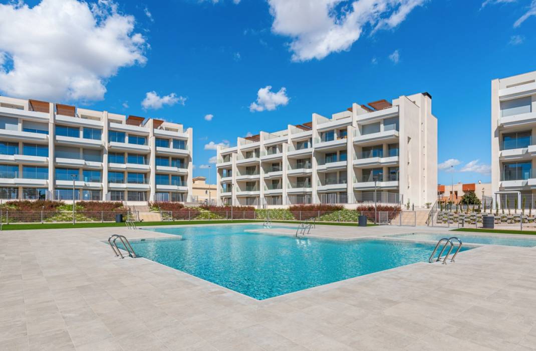 Resale - Apartment - Orihuela Costa - Villamartn