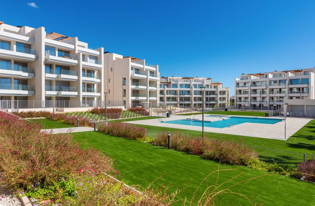 Resale - Apartment - Orihuela Costa - Villamartn