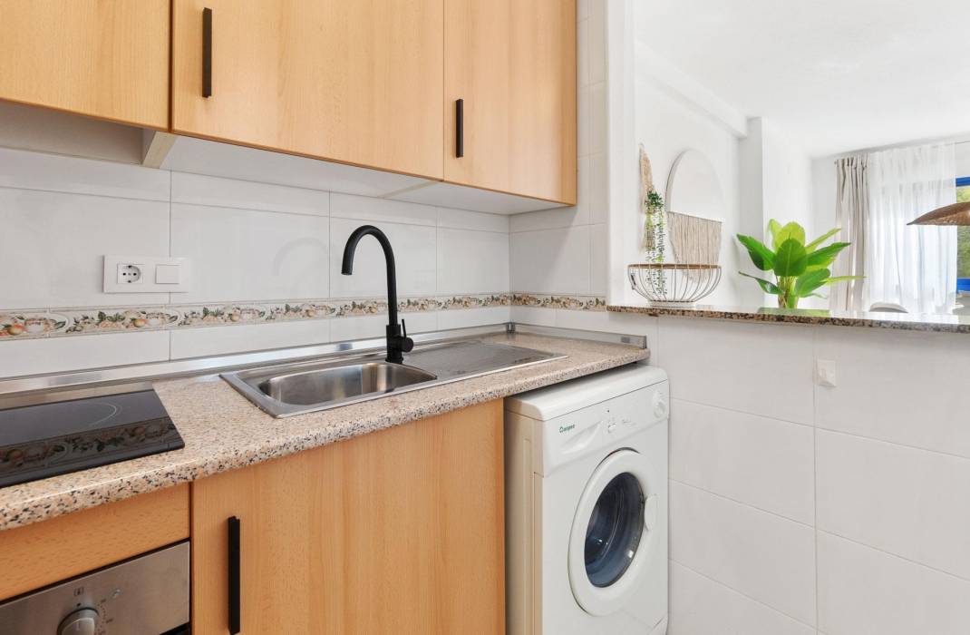 Resale - Apartment - Orihuela Costa