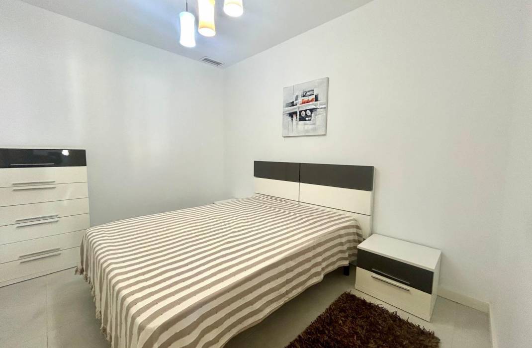 Resale - Apartment - Orihuela Costa