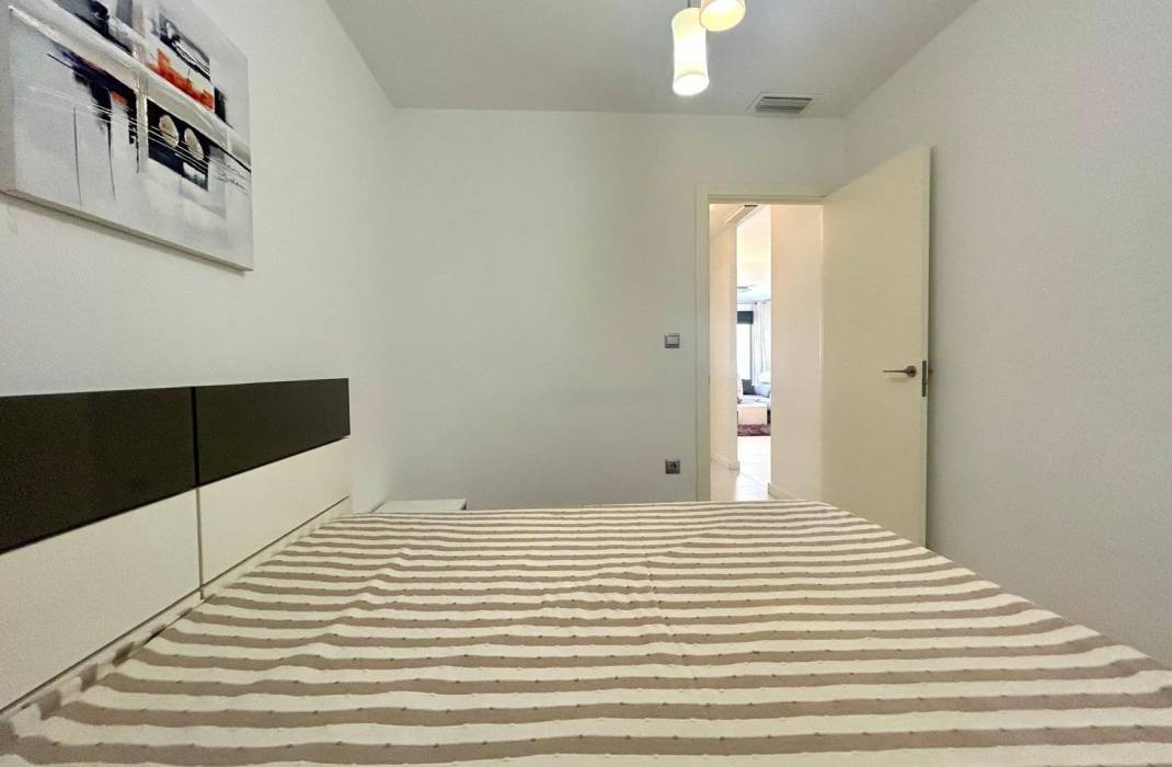 Resale - Apartment - Orihuela Costa