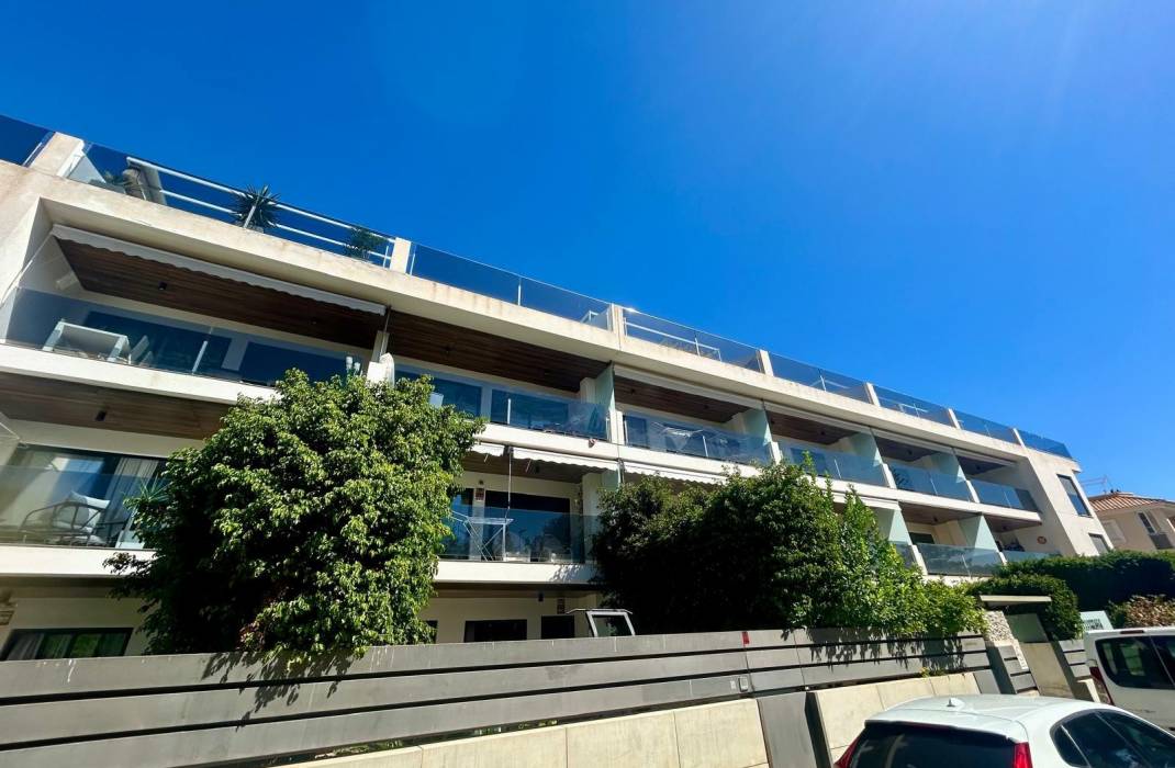Resale - Apartment - Orihuela Costa
