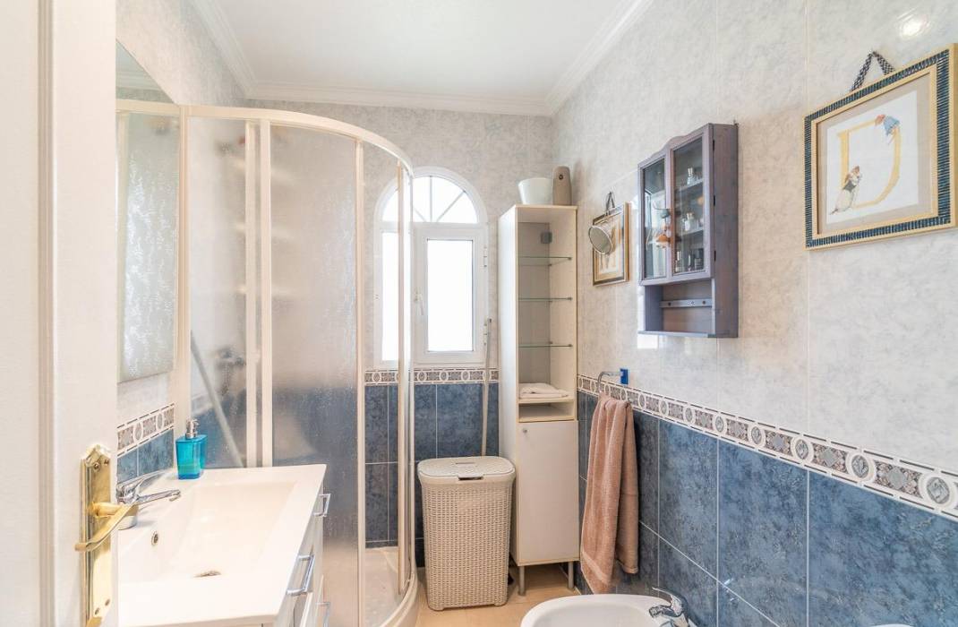 Resale - Apartment - Orihuela Costa
