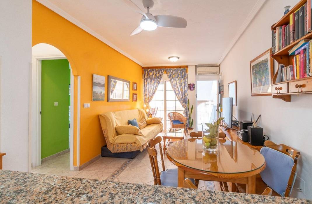 Resale - Apartment - Orihuela Costa