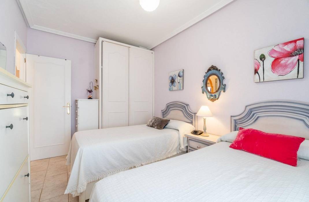 Resale - Apartment - Orihuela Costa