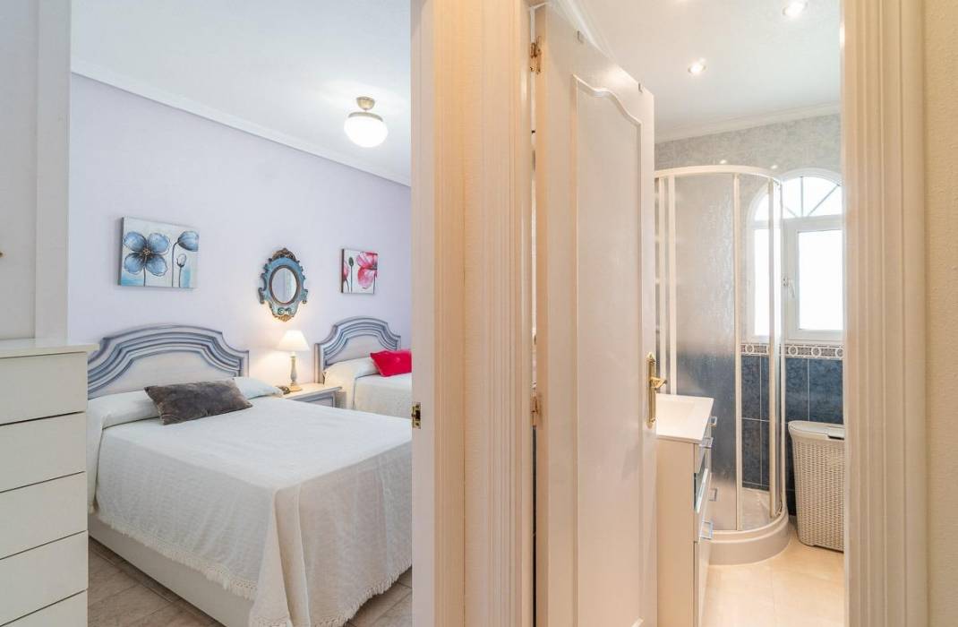 Resale - Apartment - Orihuela Costa