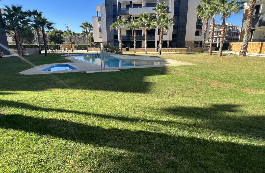 Resale - Apartment - Orihuela Costa