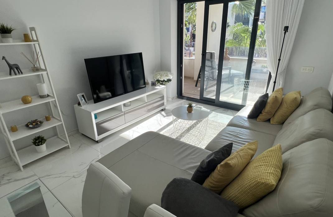 Resale - Apartment - Orihuela Costa