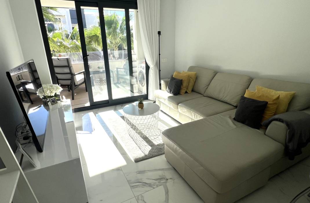 Resale - Apartment - Orihuela Costa