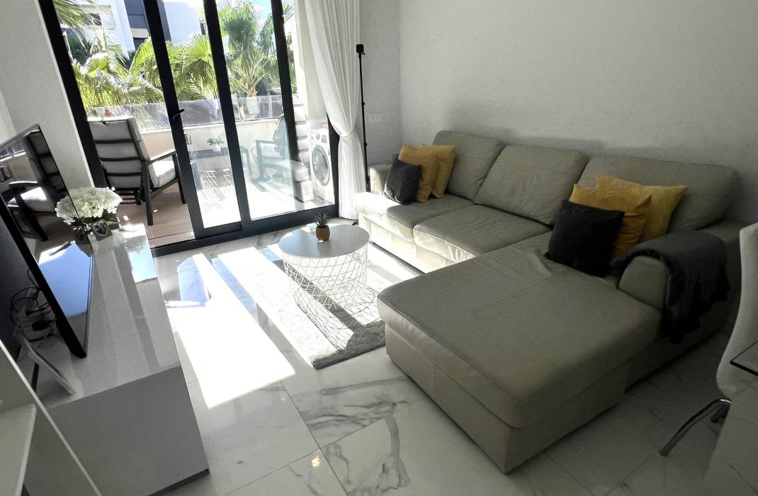 Resale - Apartment - Orihuela Costa