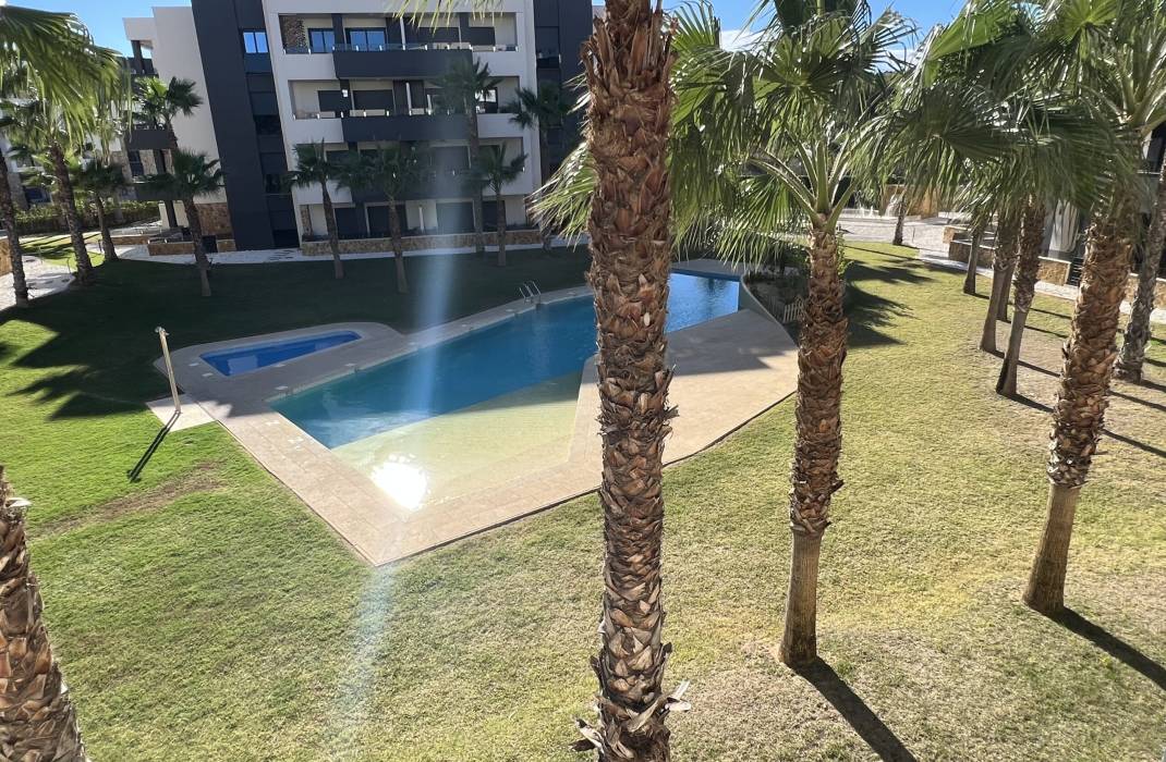 Resale - Apartment - Orihuela Costa