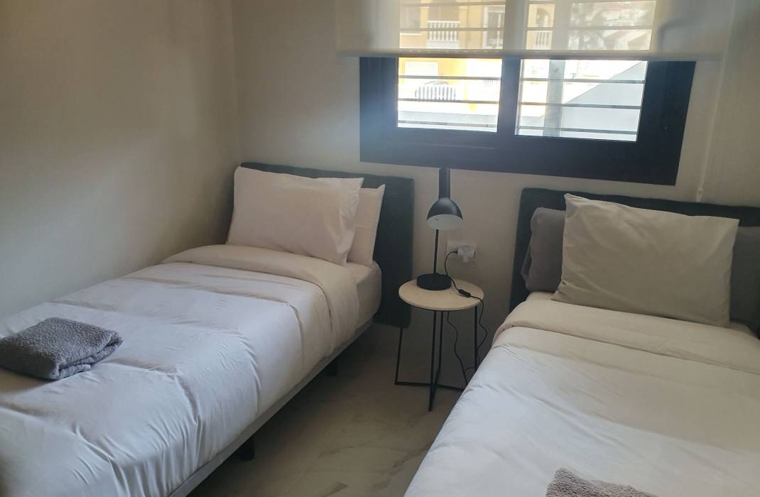 Resale - Apartment - Orihuela Costa