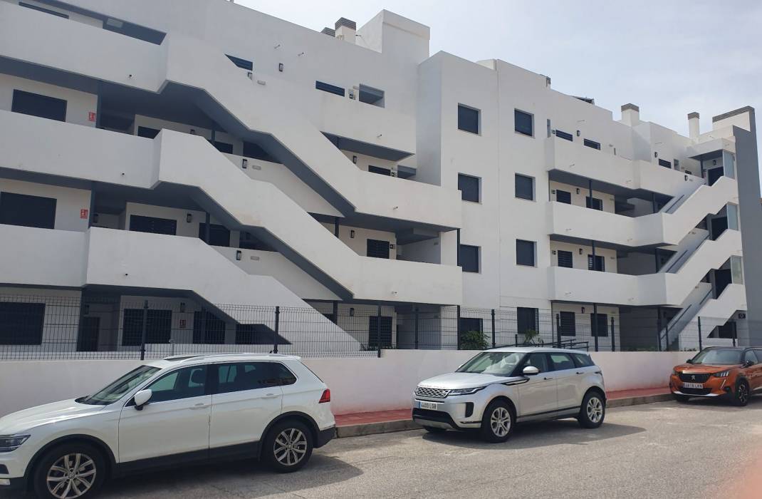 Resale - Apartment - Orihuela Costa