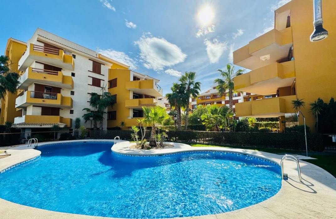 Resale - Apartment - Punta Prima - calle Mar de Fondo N 2