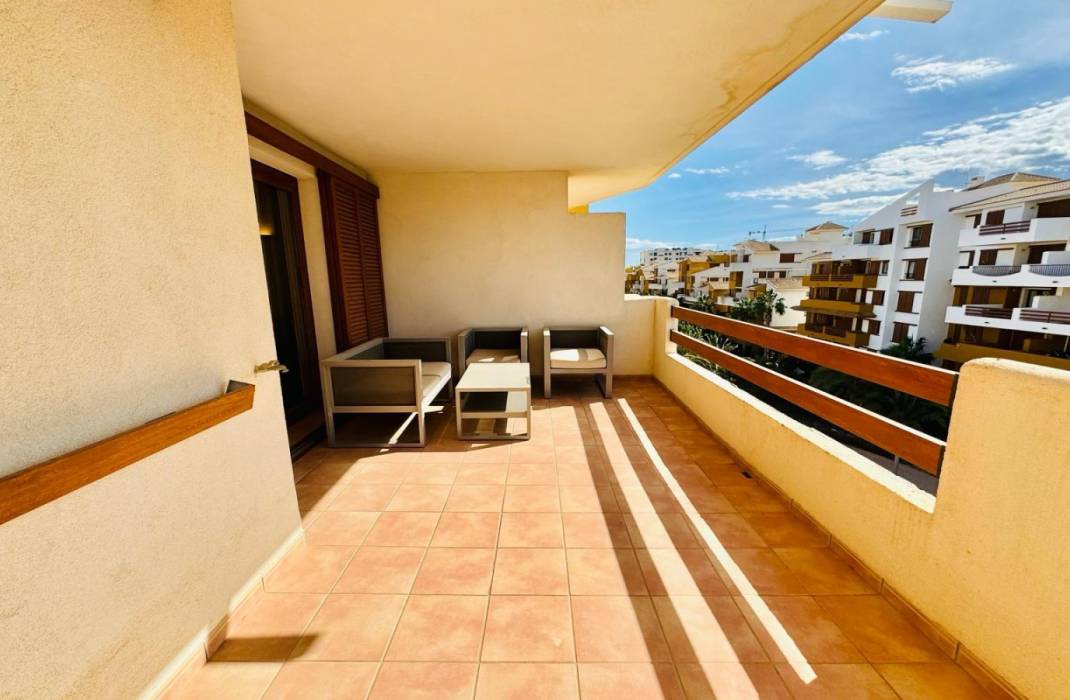 Resale - Apartment - Punta Prima - calle Mar de Fondo N 2