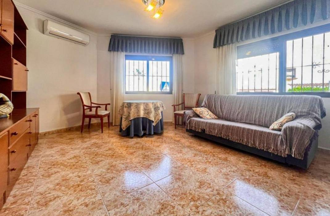 Resale - Apartment - San Miguel de Salinas - Pueblo