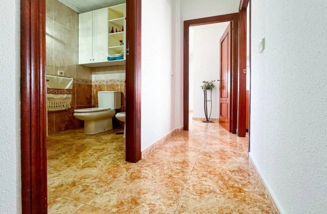 Resale - Apartment - San Miguel de Salinas - Pueblo