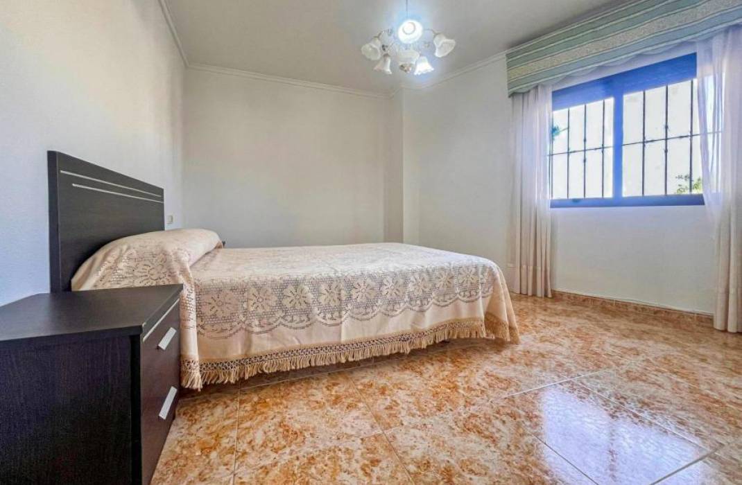 Resale - Apartment - San Miguel de Salinas - Pueblo