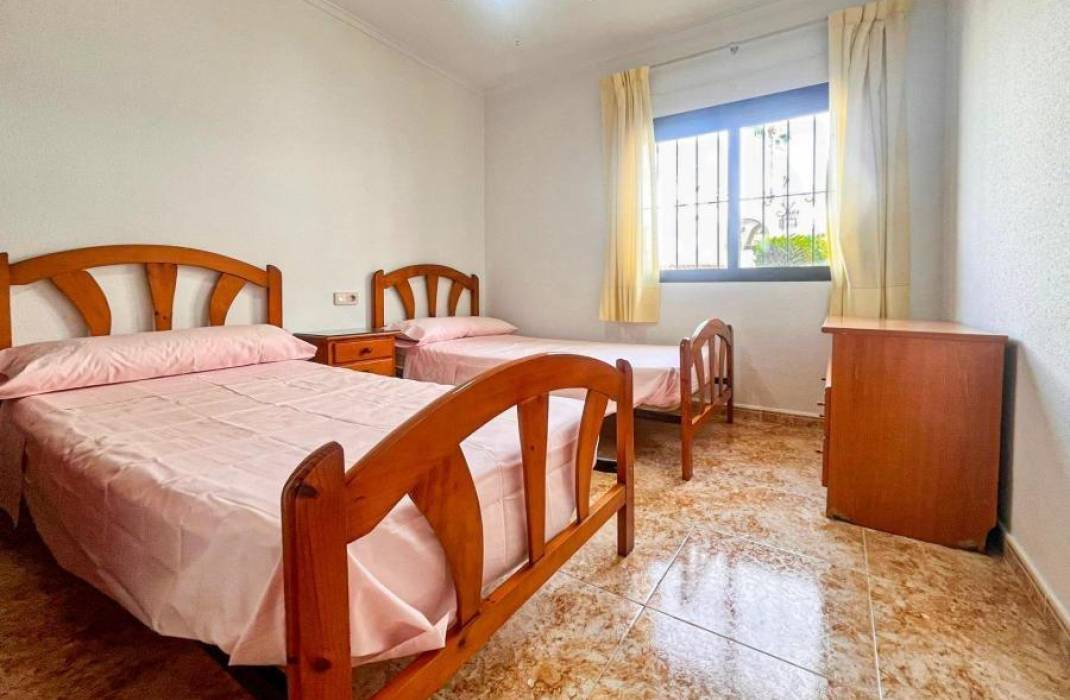 Resale - Apartment - San Miguel de Salinas - Pueblo