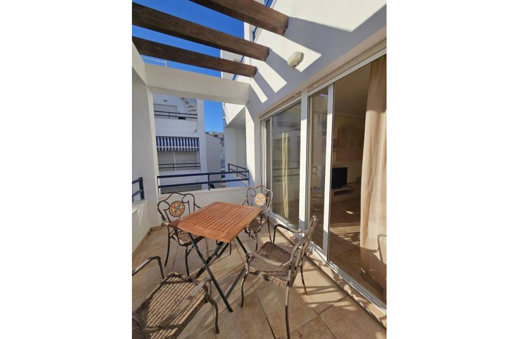 Resale - Apartment - Torrevieja - Acequion