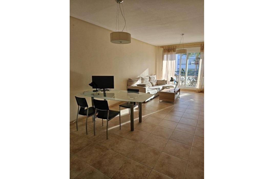 Resale - Apartment - Torrevieja - Acequion