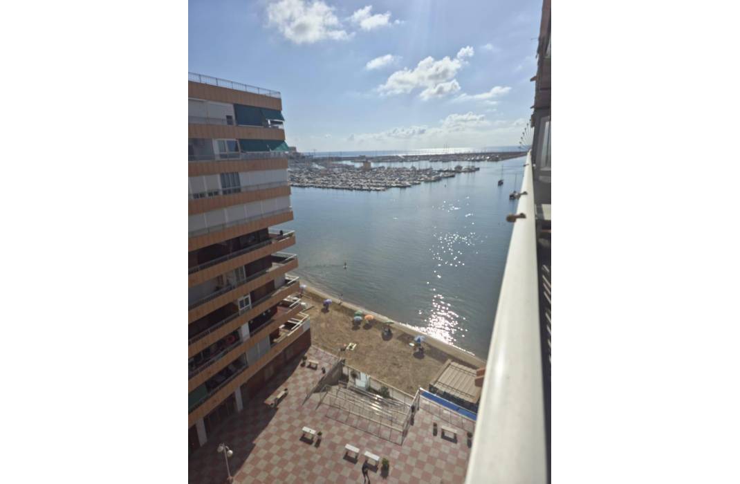 Resale - Apartment - Torrevieja - Acequion