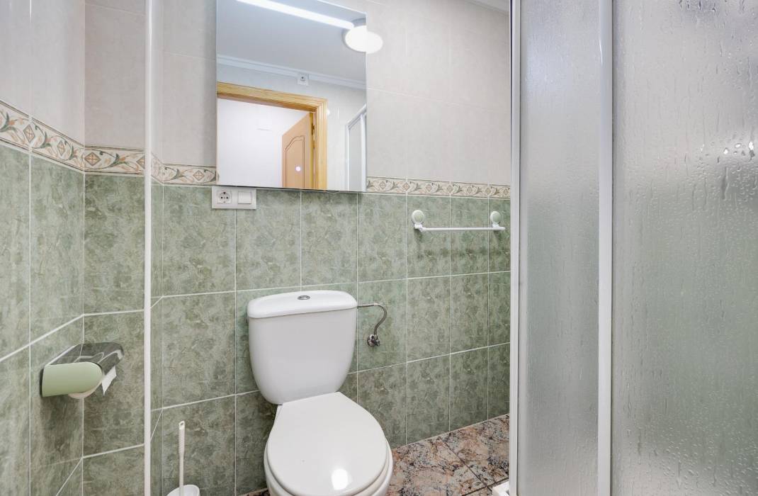 Resale - Apartment - Torrevieja - Acequion