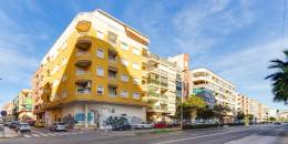 Resale - Apartment - Torrevieja - Acequion