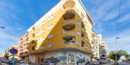 Resale - Apartment - Torrevieja - Acequion