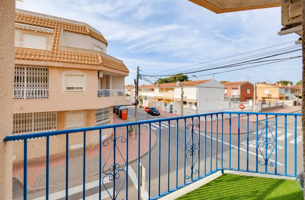 Resale - Apartment - Torrevieja - Acequion