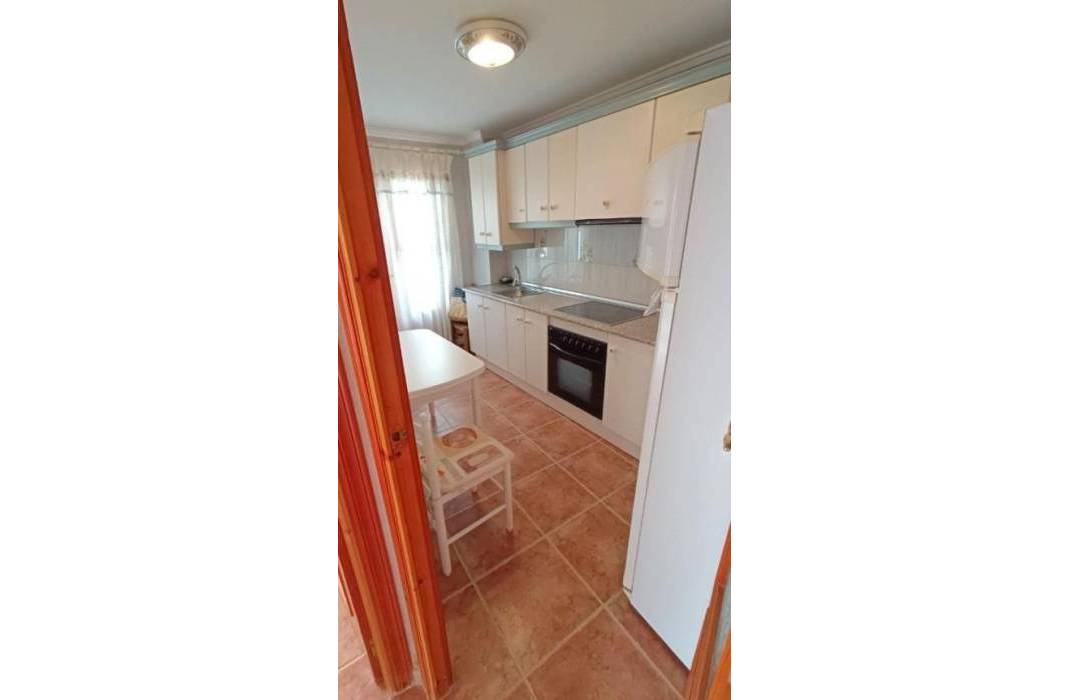 Resale - Apartment - Torrevieja - Acequion