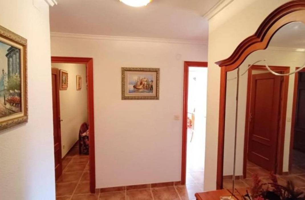 Resale - Apartment - Torrevieja - Acequion