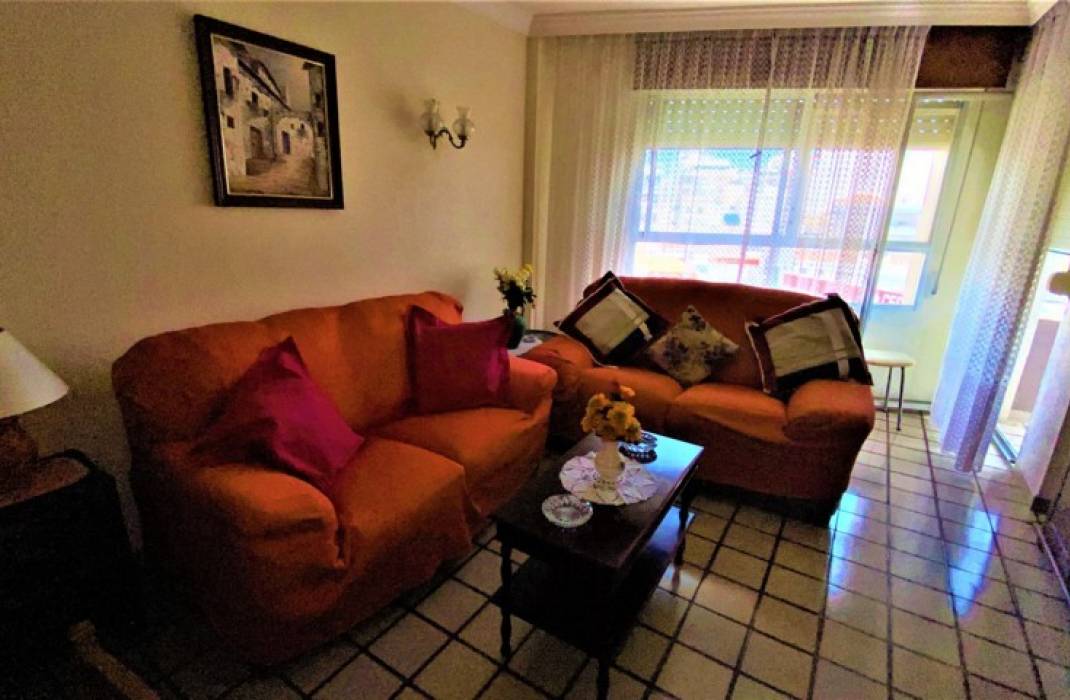 Resale - Apartment - Torrevieja - Av. Dr. Gregorio Marañón, 11