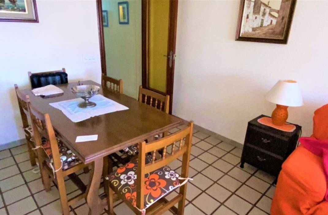 Resale - Apartment - Torrevieja - Av. Dr. Gregorio Marañón, 11