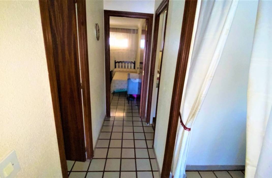 Resale - Apartment - Torrevieja - Av. Dr. Gregorio Marañón, 11