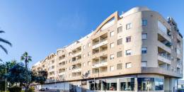 Resale - Apartment - Torrevieja - Avenida Delfina Viudes