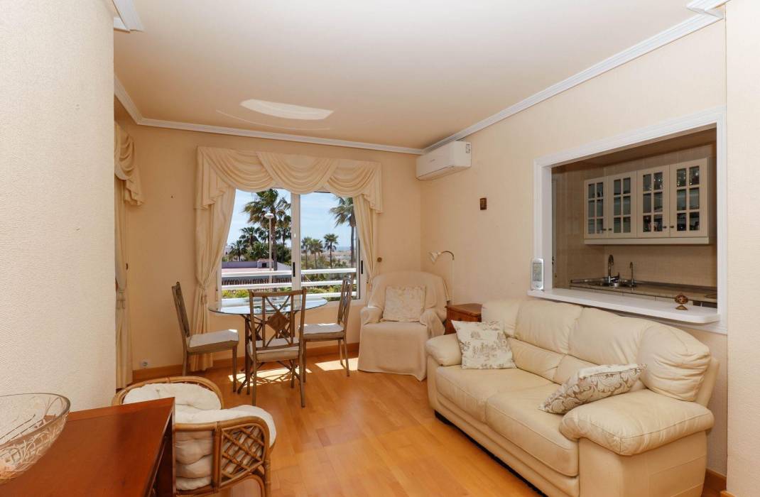 Resale - Apartment - Torrevieja - Cabo cervera