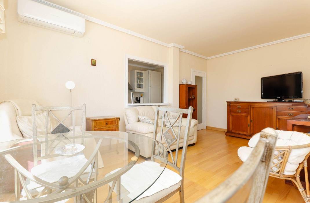 Resale - Apartment - Torrevieja - Cabo cervera