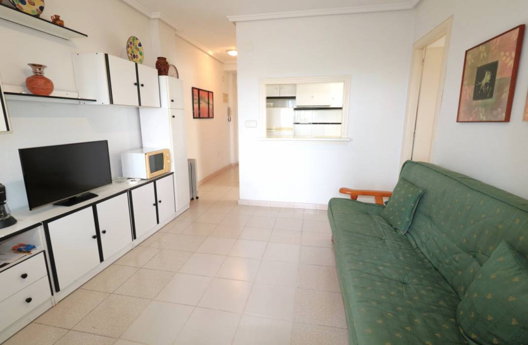 Resale - Apartment - Torrevieja - calle Beniajan n 16