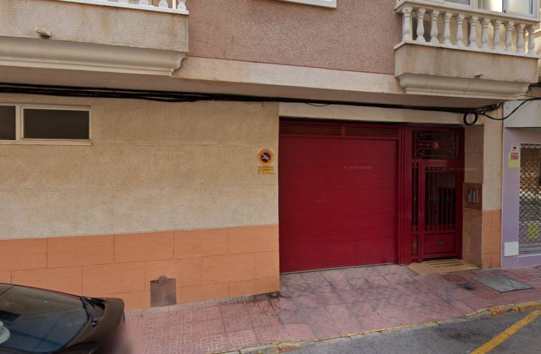 Resale - Apartment - Torrevieja - Calle Bergantin n 15