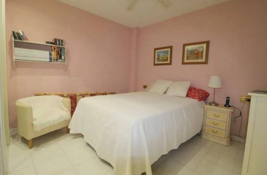 Resale - Apartment - Torrevieja - calle Concordia n 40