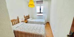 Resale - Apartment - Torrevieja - calle Diego Marañon n 41