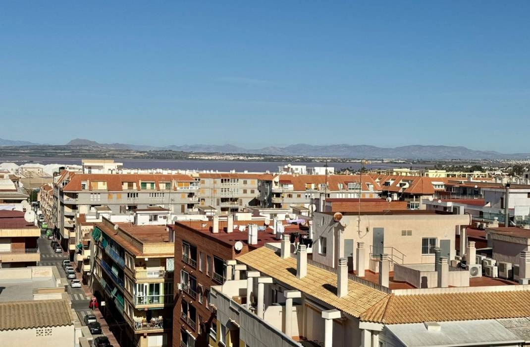 Resale - Apartment - Torrevieja - calle Gregorio Marañon n 41