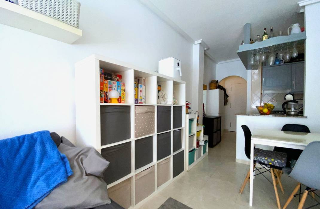 Resale - Apartment - Torrevieja - calle La Calera n 22